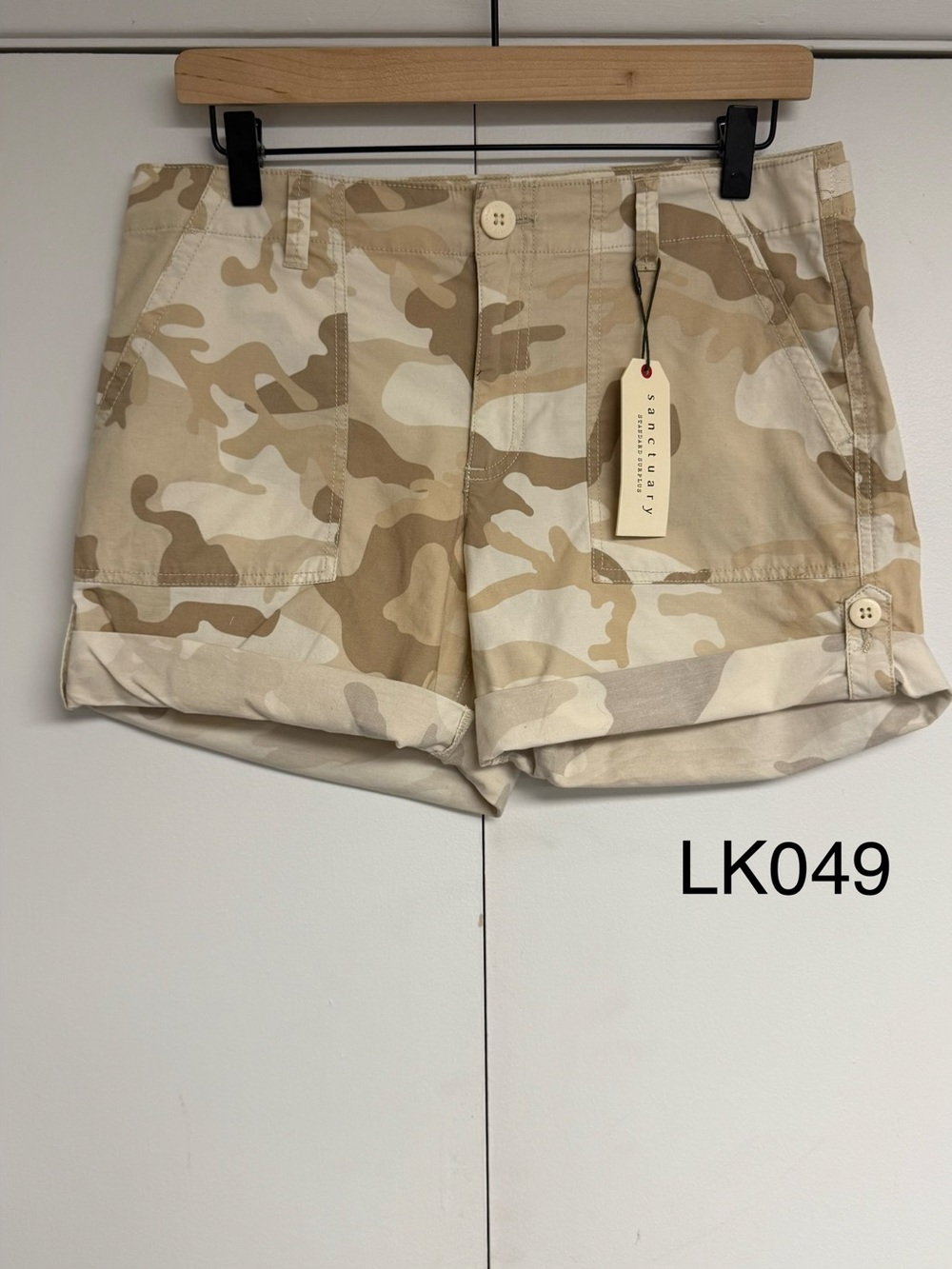 NWT Sanctuary Standard Surplus Desert Camo Utility Shorts Size 27